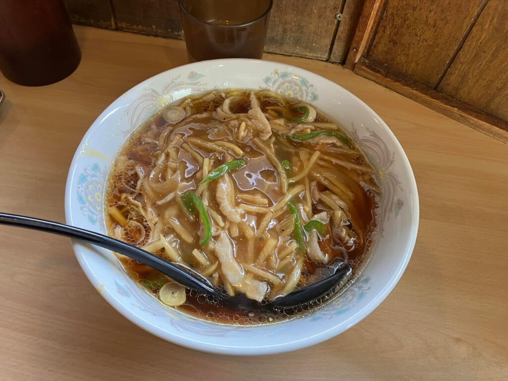 笑楽亭竹豚ラーメン950円