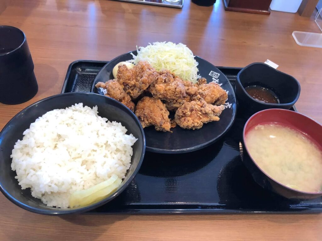 伝説のすた丼屋