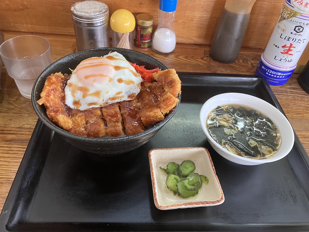 チャーシューエッグ丼